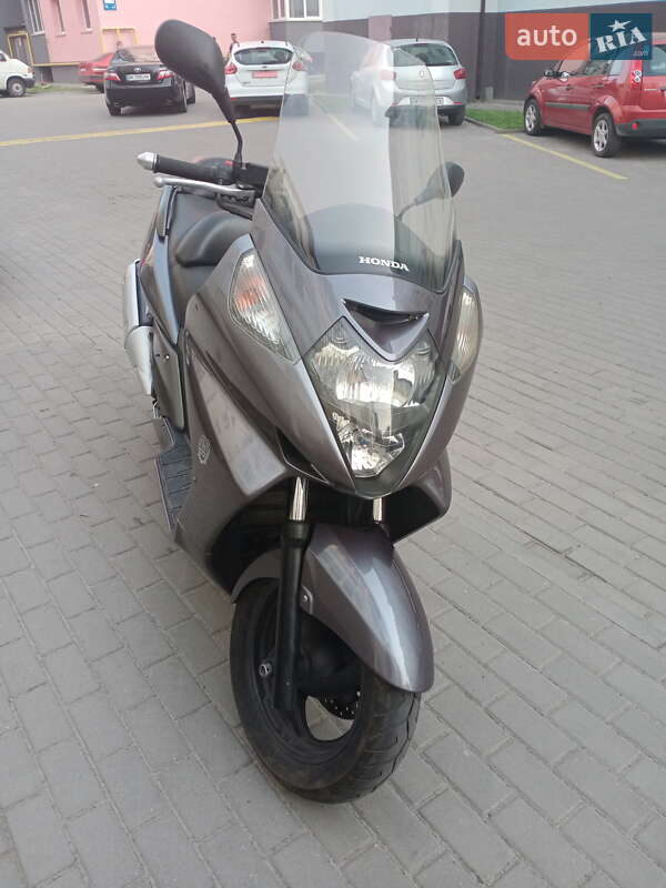 Макси-скутер Honda Silver Wing 400 2008 в Ровно