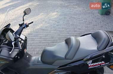 Макси-скутер Honda Silver Wing 600 2008 в 