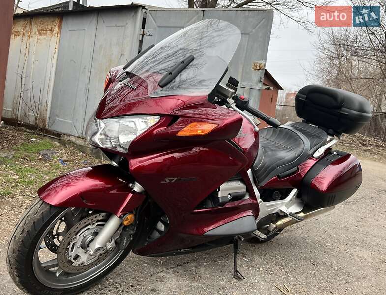 Мотоцикл Туризм Honda ST 1300 Pan European 2005 в Житомирі фото 2 Мотоцикл Туризм Honda ST 1300 Pan European 2005 в Житомирі