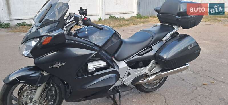 Мотоцикл Спорт-туризм Honda ST 1300 Pan European 2006 в Нежине