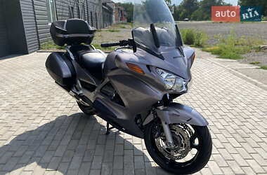 Мотоцикл Круізер Honda ST 1300 Pan European 2004 в 