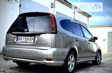 Минивэн Honda Stream 2004 в 