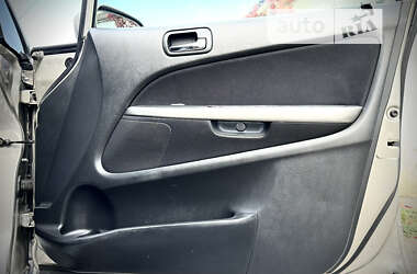 Минивэн Honda Stream 2004 в 