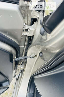 Минивэн Honda Stream 2004 в 