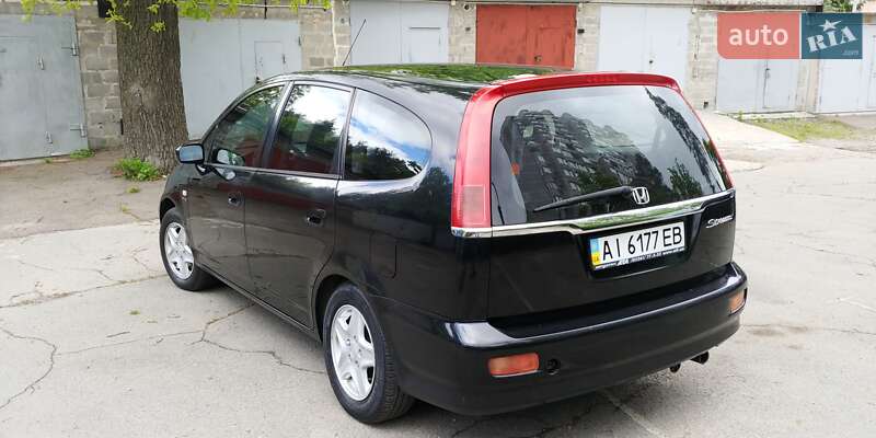 Минивэн Honda Stream 2003 в Косове