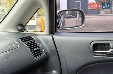 Минивэн Honda Stream 2002 в 