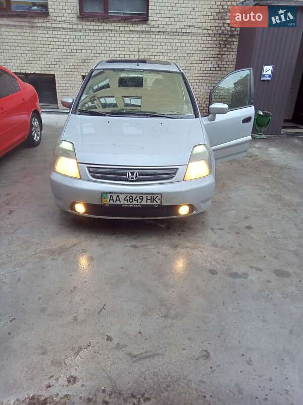 Минивэн Honda Stream 2001 в Киеве
