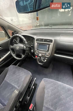 Минивэн Honda Stream 2003 в 
