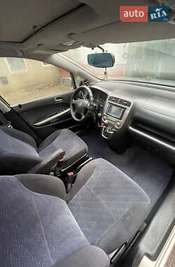 Минивэн Honda Stream 2003 в 