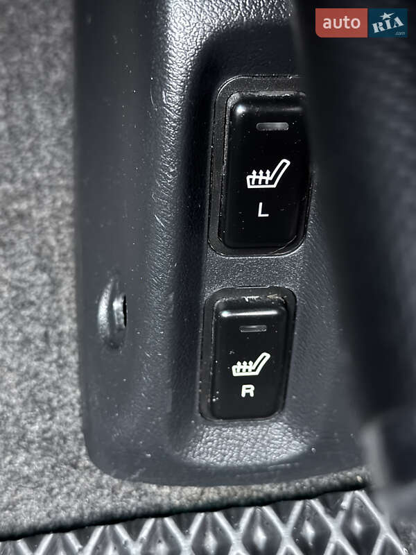 Минивэн Honda Stream 2004 в Киеве фото 16 Минивэн Honda Stream 2004 в Киеве