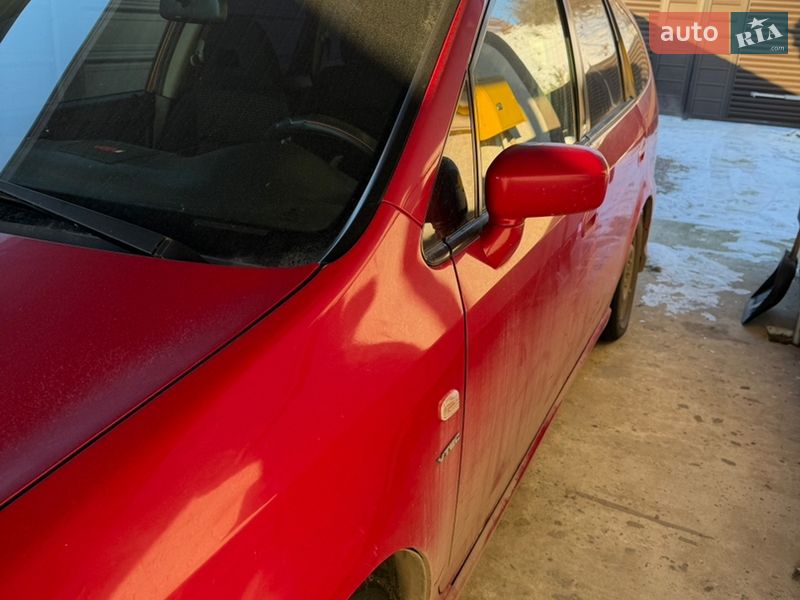Минивэн Honda Stream 2004 в Николаеве