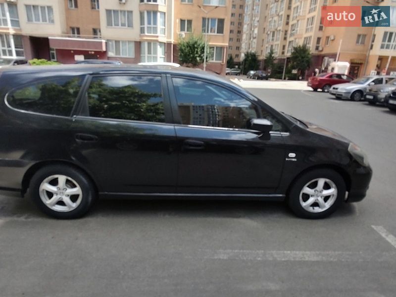 Минивэн Honda Stream 2004 в Софиевской Борщаговке