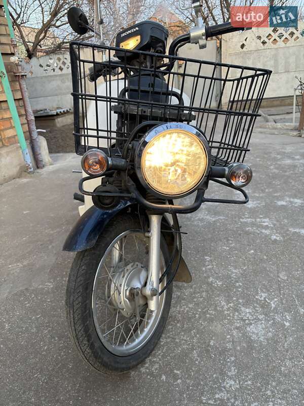 Мопеди Honda Super Cub 50 2017 в Нікополі