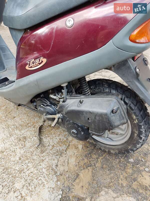 Скутер Honda Tact AF-30 1998 в Пустомитах