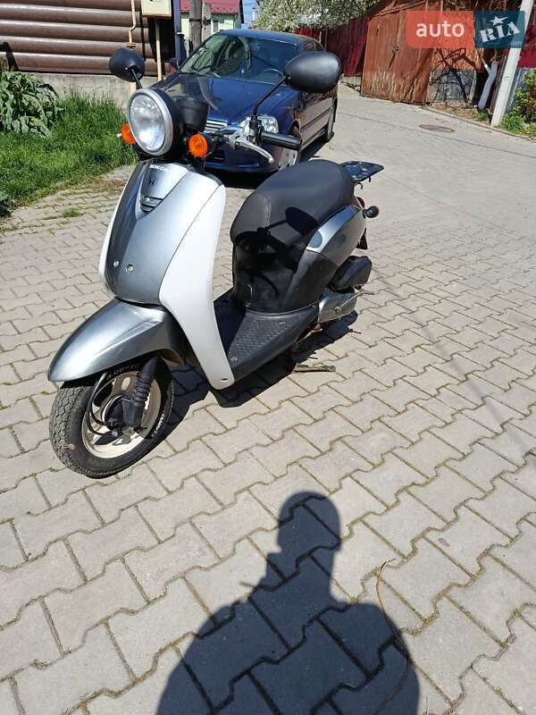 Скутер Honda Today AF-61 2008 в Чернівцях