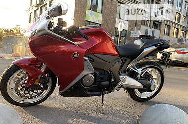 Мотоцикл Спорт-туризм Honda VFR 1200F 2012 в Киеве