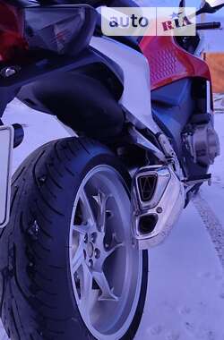 Мотоцикл Спорт-туризм Honda VFR 1200F 2012 в Липовці