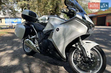 Мотоцикл Спорт-туризм Honda VFR 1200F 2011 в Черкассах