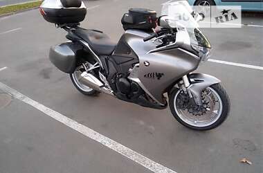 Мотоцикл Спорт-туризм Honda VFR 1200F 2010 в Киеве