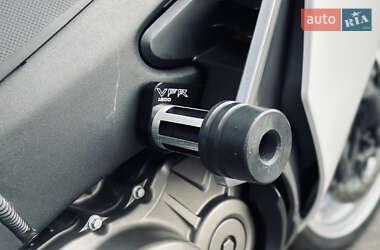 Мотоцикл Спорт-туризм Honda VFR 1200F 2010 в 