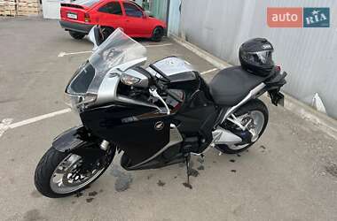 Мотоцикл Круизер Honda VFR 1200F 2015 в 