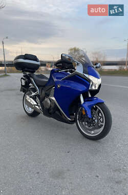 Мотоцикл Классик Honda VFR 1200F 2012 в Днепре