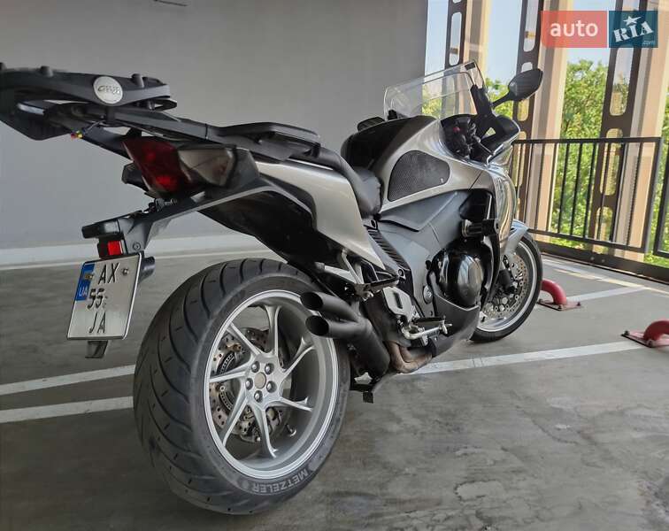 Мотоцикл Спорт-туризм Honda VFR 1200F 2010 в Харькове