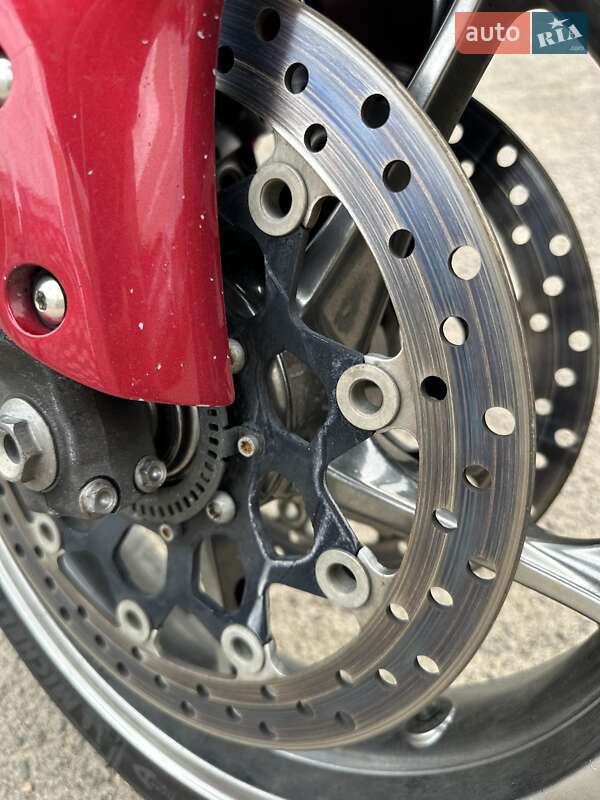 Мотоцикл Спорт-туризм Honda VFR 1200F 2010 в Кривом Роге