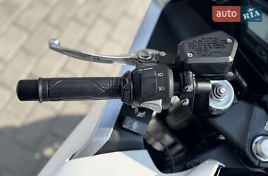 Мотоцикл Спорт-туризм Honda VFR 1200F 2010 в 