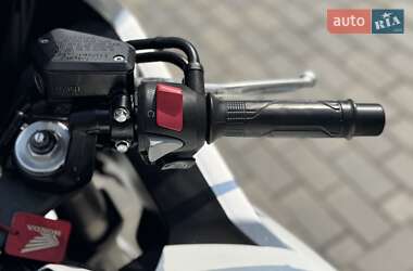 Мотоцикл Спорт-туризм Honda VFR 1200F 2010 в 