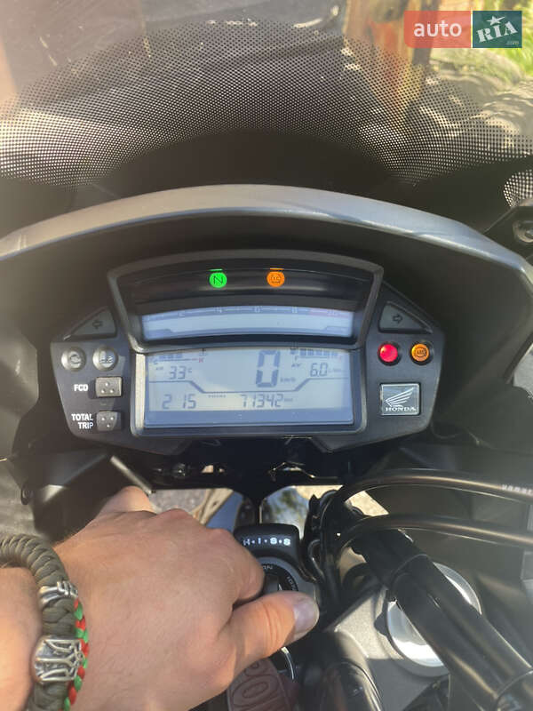 Мотоцикл Туризм Honda VFR 1200X Crosstourer 2013 в Ивано-Франковске фото 30 Мотоцикл Туризм Honda VFR 1200X Crosstourer 2013 в Ивано-Франковске