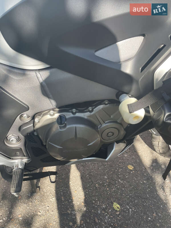 Мотоцикл Туризм Honda VFR 1200X Crosstourer 2013 в Ивано-Франковске фото 49 Мотоцикл Туризм Honda VFR 1200X Crosstourer 2013 в Ивано-Франковске