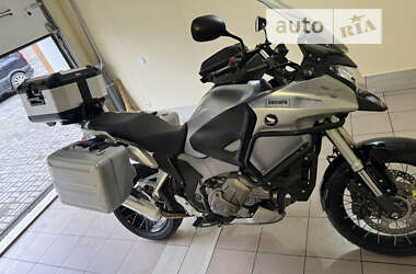 Мотоцикл Спорт-туризм Honda VFR 1200X Crosstourer 2013 в Бердичеві