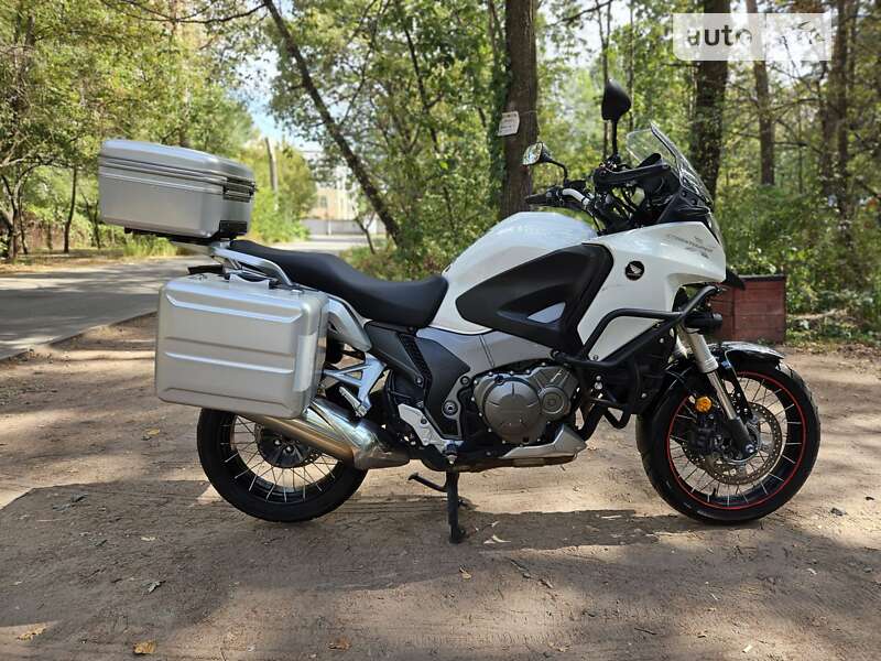 Мотоцикл Многоцелевой (All-round) Honda VFR 1200X Crosstourer 2012 в 