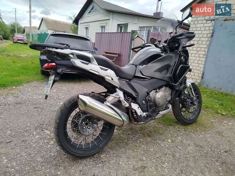 Мотоцикл Многоцелевой (All-round) Honda VFR 1200X Crosstourer 2012 в Глухове
