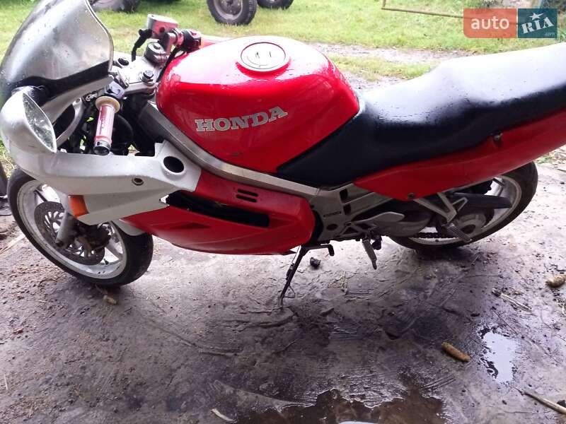 Спортбайк Honda VFR 750F 1990 в Ратным