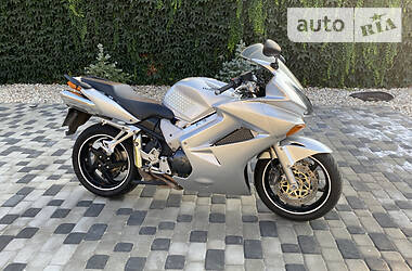 Мотоцикл Спорт-туризм Honda VFR 800 2002 в Дніпрі