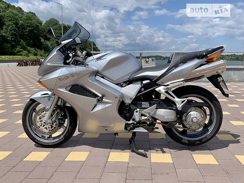 Мотоцикл Спорт-туризм Honda VFR 800 2005 в Киеве