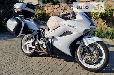 Мотоцикл Спорт-туризм Honda VFR 800 2008 в Ужгороді