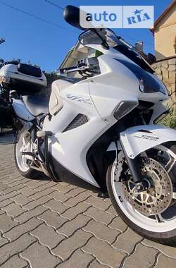 Мотоцикл Спорт-туризм Honda VFR 800 2008 в Ужгороді