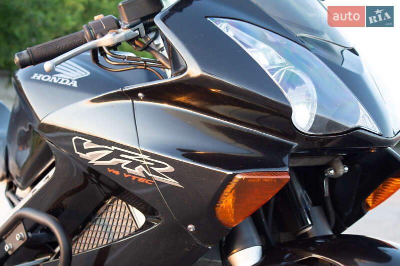 Мотоцикл Спорт-туризм Honda VFR 800 2003 в Харкові