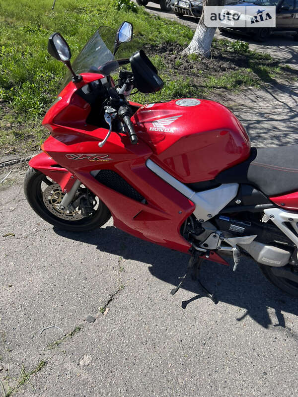 Мотоцикл Спорт-туризм Honda VFR 800F Interceptor 2003 в Киеве