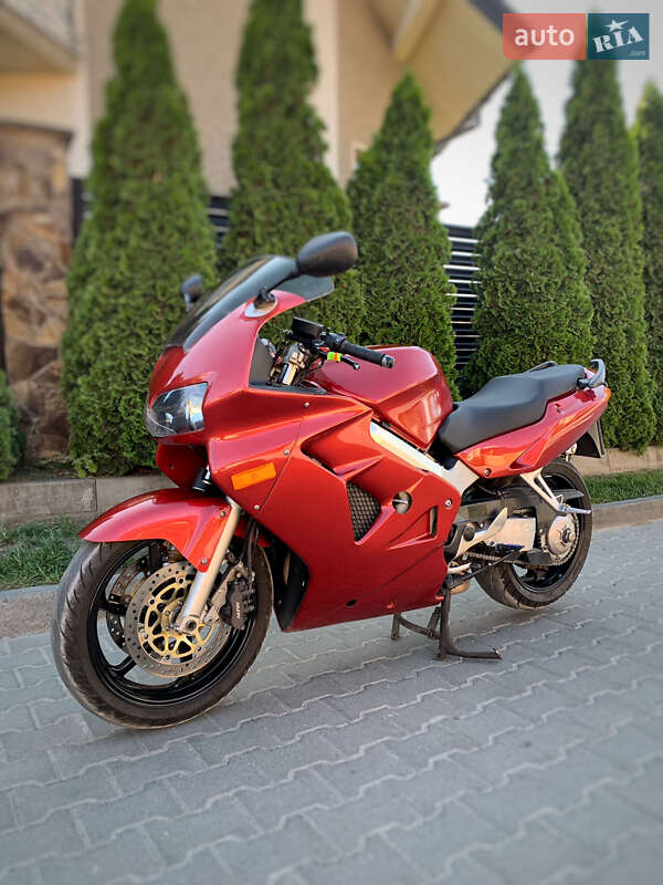 Мотоцикл Спорт-туризм Honda VFR 800F Interceptor 1999 в Львові