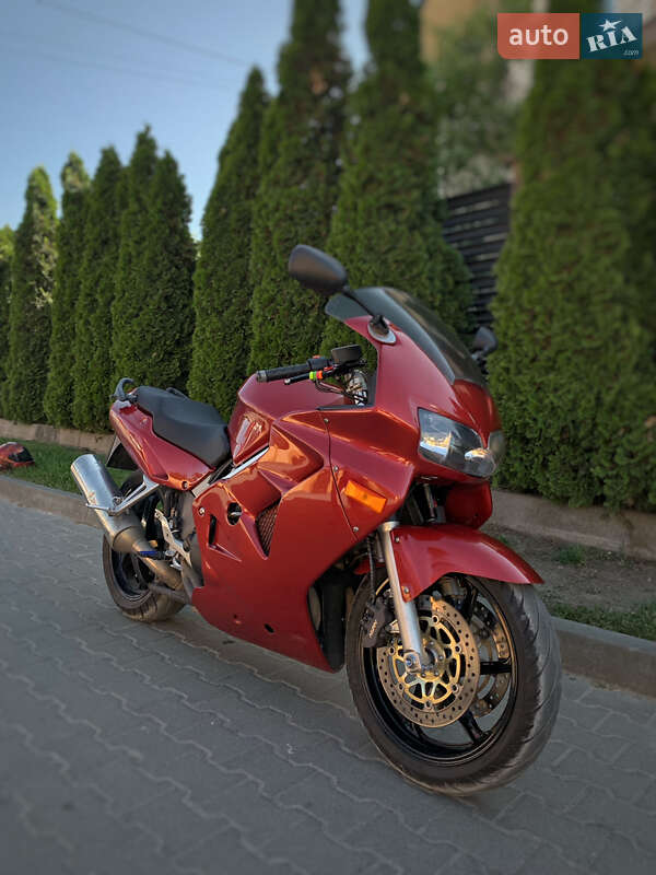 Мотоцикл Спорт-туризм Honda VFR 800F Interceptor 1999 в Львові