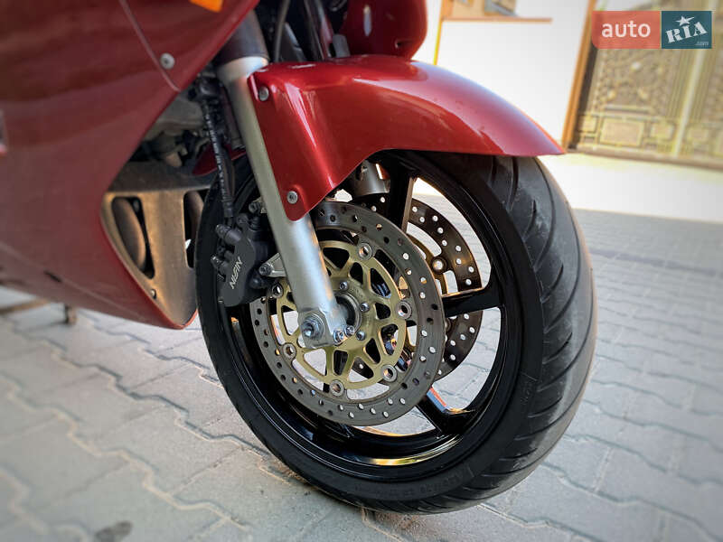Мотоцикл Спорт-туризм Honda VFR 800F Interceptor 1999 в Львові