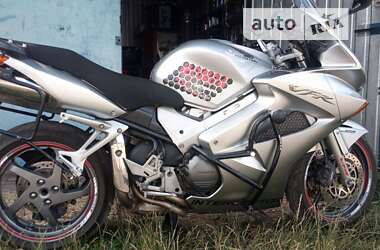 Мотоцикл Спорт-туризм Honda VFR 800F Interceptor 2004 в Бердичеві