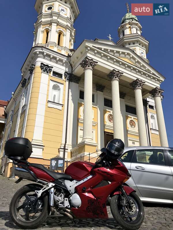 Мотоцикл Спорт-туризм Honda VFR 800F Interceptor 2004 в Львове