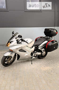 Мотоцикл Туризм Honda VFR 800F Interceptor 2002 в Львові