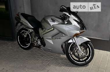 Мотоцикл Спорт-туризм Honda VFR 800F Interceptor 2003 в Львові