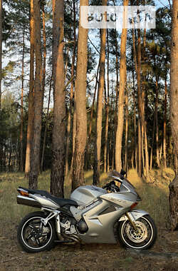 Мотоцикл Спорт-туризм Honda VFR 800F Interceptor 2003 в Лубнах